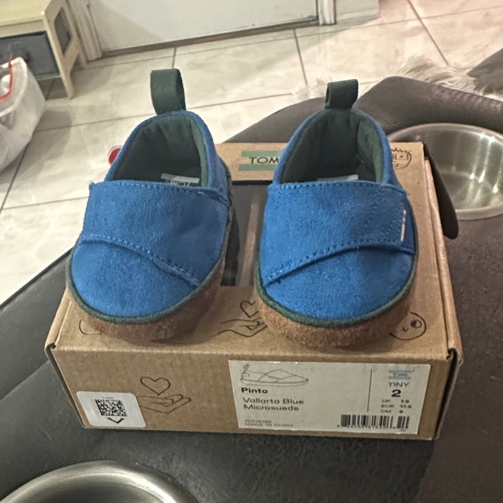 Toms Baby Pinto Slip-On Shoes in Blue with Brown Soles